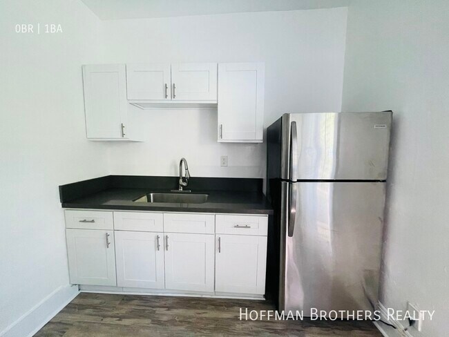 Building Photo - 939 Valencia St