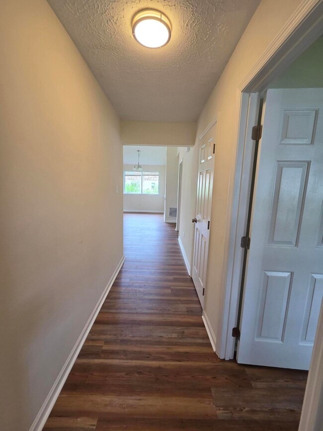 Building Photo - 1361 Grafton Dr