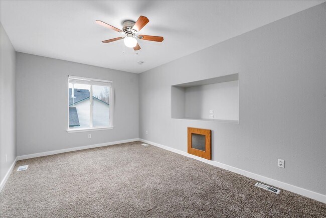 Building Photo - 16640 N Windsor Ln