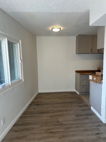 Building Photo - 1317 W 97th St