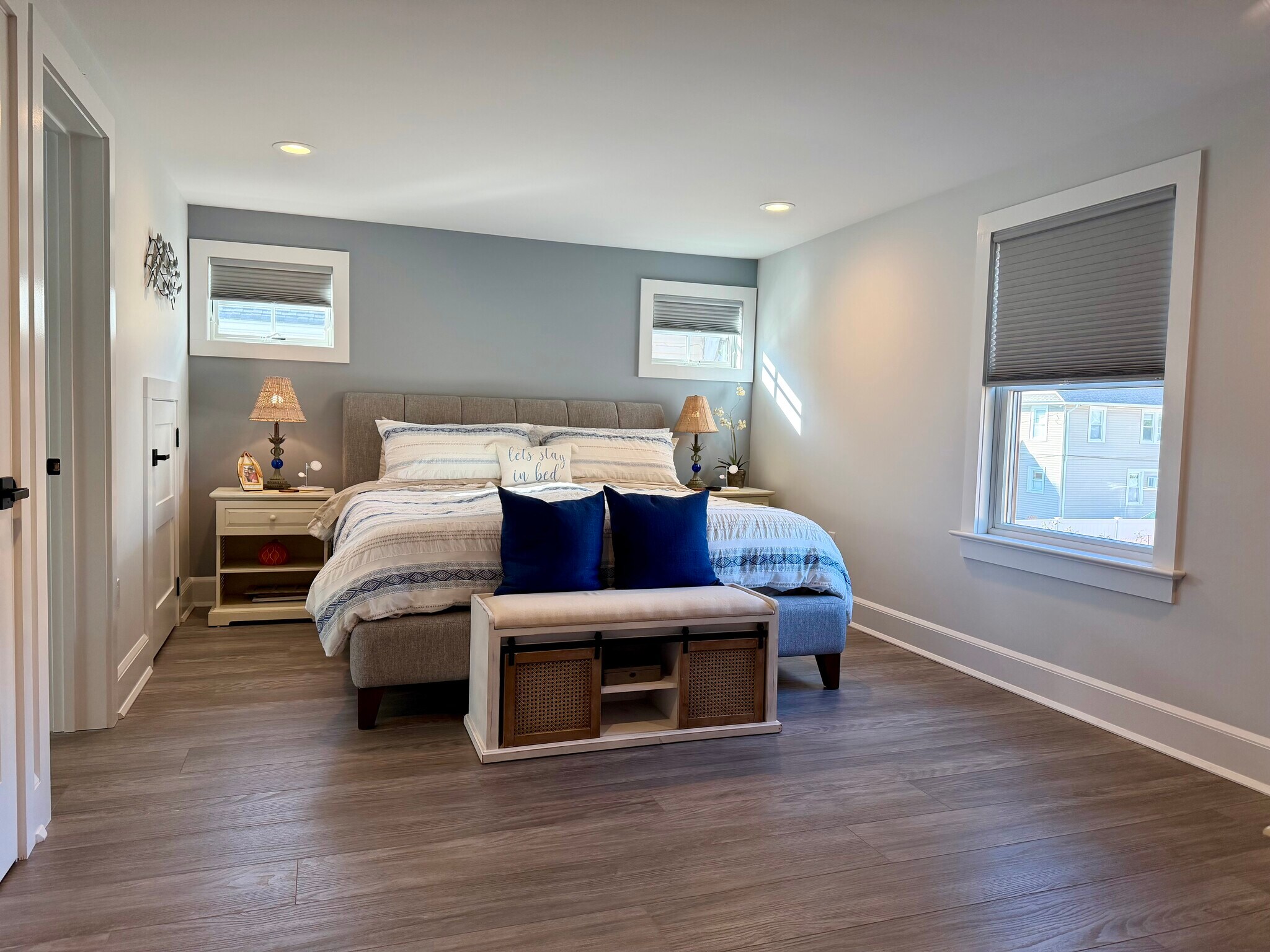 Building Photo - 502 12th Ave