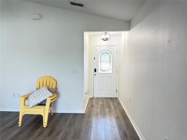 Building Photo - 11340 Southwind Lake Dr