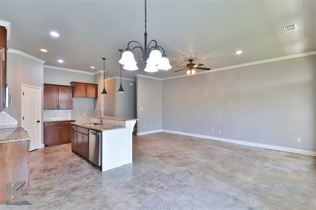 Building Photo - 3810 Carrera Ln