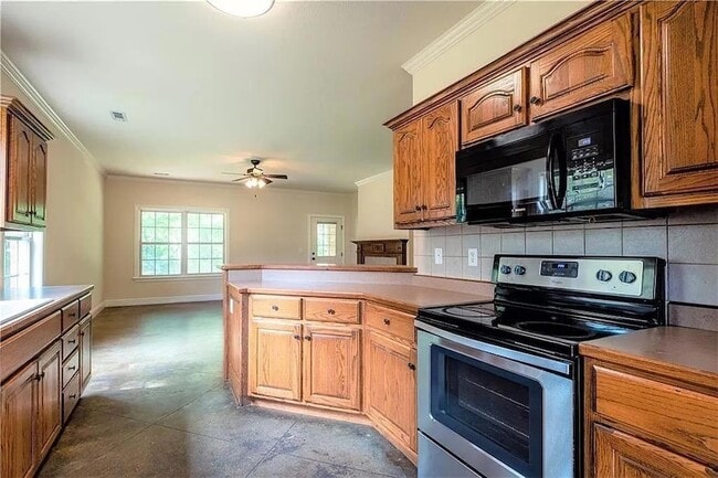 Building Photo - 1834 W Creekmore Dr