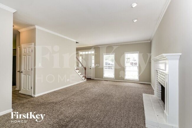 Building Photo - 1600 Brookview Cove