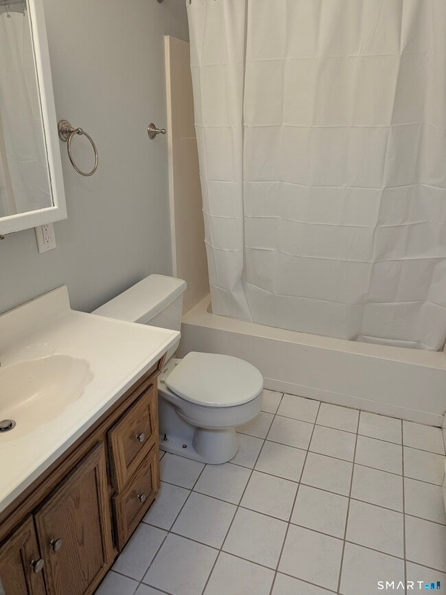 Building Photo - 165 South St