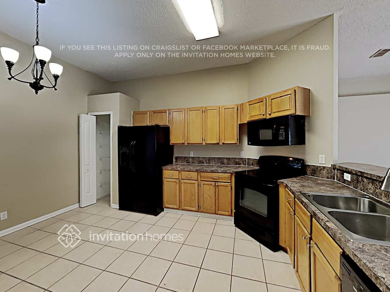 Building Photo - 1727 Blue Ridge Dr