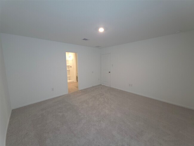 Building Photo - 26710 Sunrise Dr