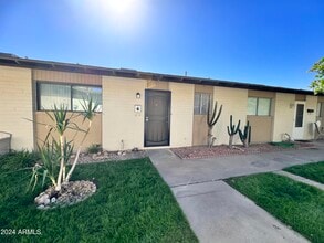 Building Photo - 6721 E McDowell Rd