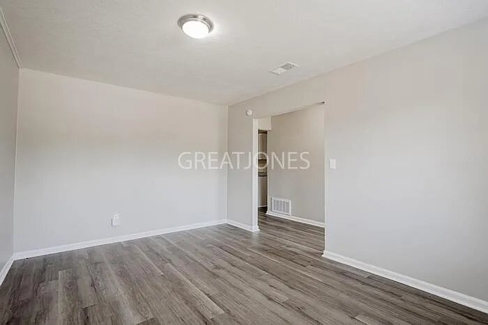 Building Photo - 6 Hitching Post Ct