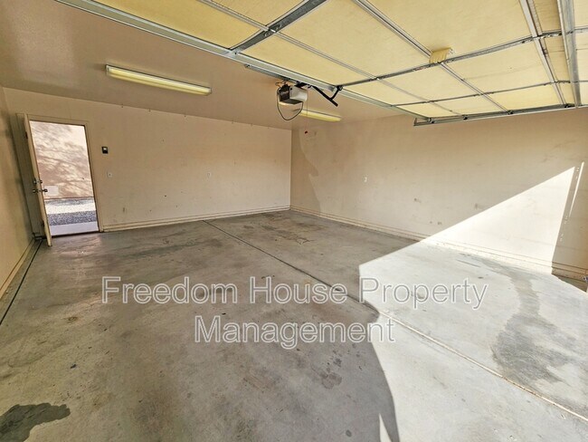 Building Photo - 1340 Pocahontas Ave