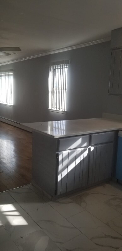 Building Photo - 570 Lincoln St