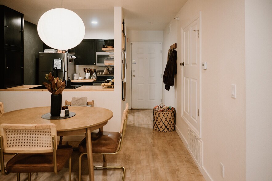 Building Photo - 444 S Kittredge St