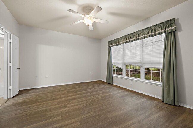 Building Photo - 108 Farm Hill Dr