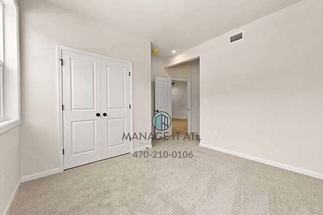 Building Photo - 3102 Ace Blvd
