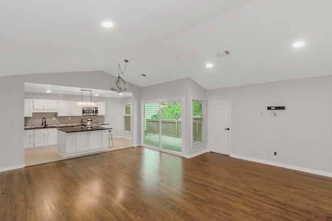 Building Photo - 508 Garden Ct