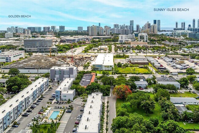 Building Photo - 19212 NE 25th Ave