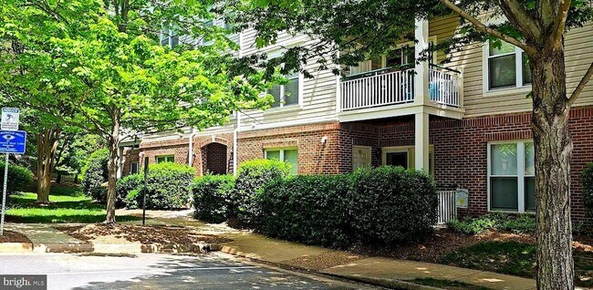 Building Photo - 6501 Grange Ln