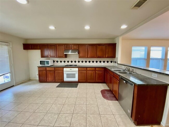 Building Photo - 9414 Glendown Ln