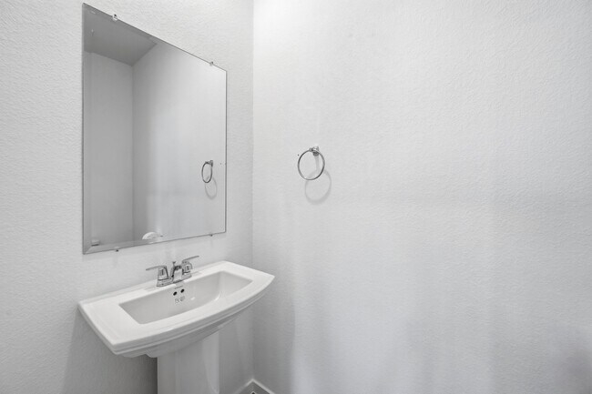 Building Photo - 17818 Delmar Hts Ln