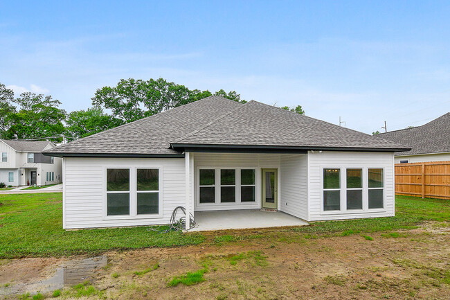 Building Photo - 6843 Kodiak Dr