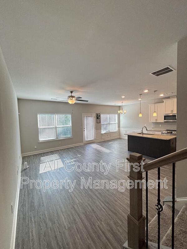 Building Photo - 1380 Sugar Glen Ct