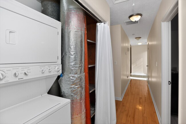 Building Photo - 468 Watson Ferry Dr