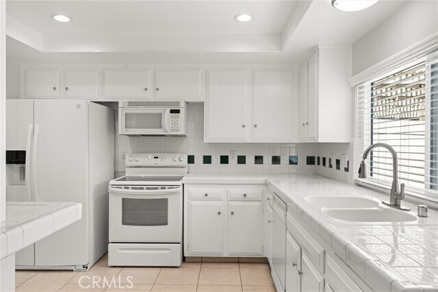 Building Photo - 4128 Orange Ave