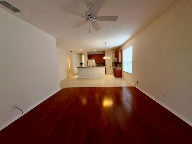 Building Photo - 4 Bedroom 3 bath Vista Lakes Home with a Fenced Backyard!