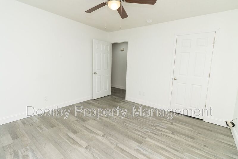 Building Photo - 4831 Bonny Lake Ln