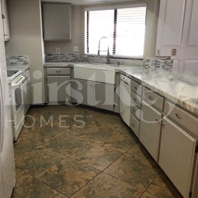 Building Photo - 7475 Babbs Ct