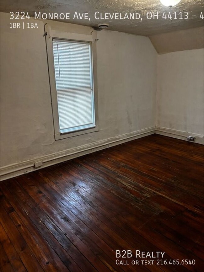 Building Photo - Charming 1-Bedroom Property in Prime Location