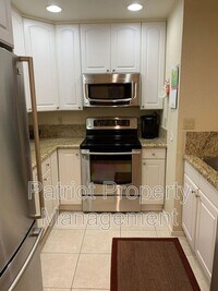 Building Photo - 9708-9708 E Vía Linda