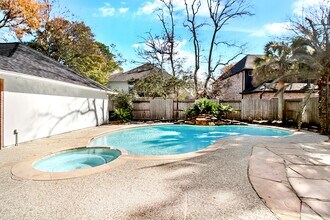 Building Photo - 803 Chisel Point Dr