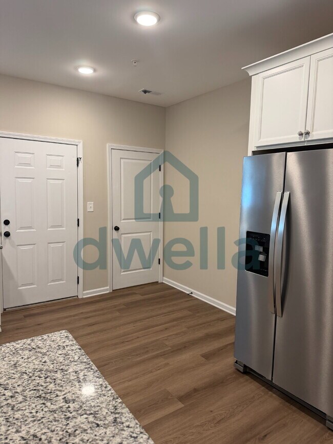 Building Photo - NEW CONSTRUCTION | 2-BEDROOM TOWNHOME | HISTORIC HAYMOUNT Modern Comfort Meets Historic Fayettevi...