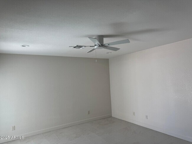Building Photo - 8837 W Highland Ave
