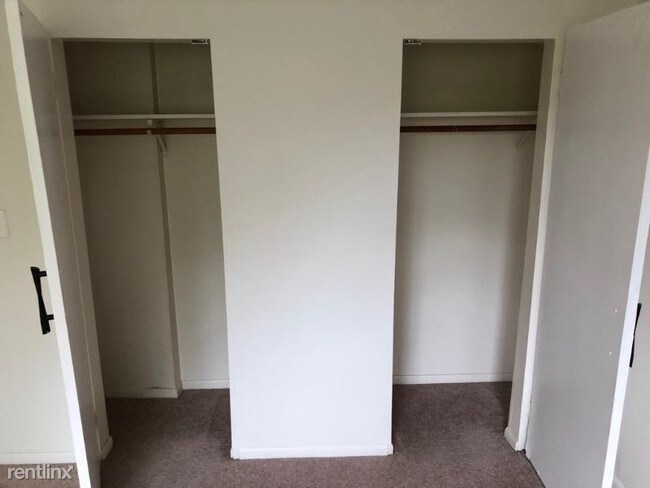 Building Photo - 1 br, 1 bath Apartment - 259 Oakville Ave