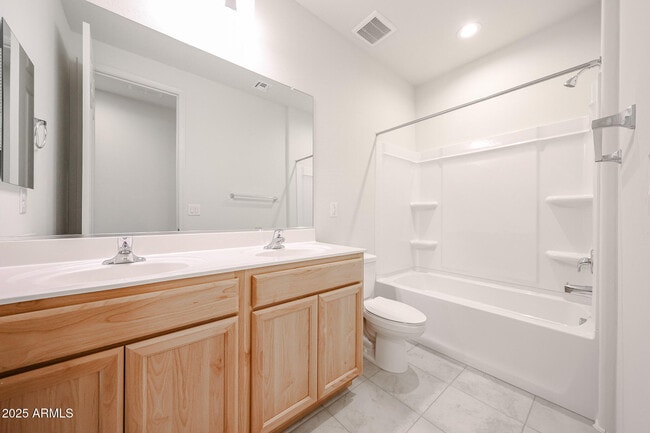 Building Photo - 7056 W Oberlin Wy