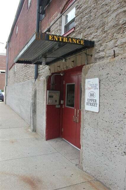 Building Photo - 585 S Upper St