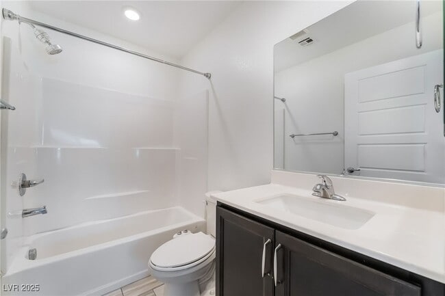 Building Photo - 715 Pickled Pepper Pl