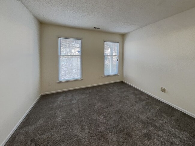 Building Photo - Apply Today!