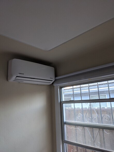 Building Photo - 751 N 16th St