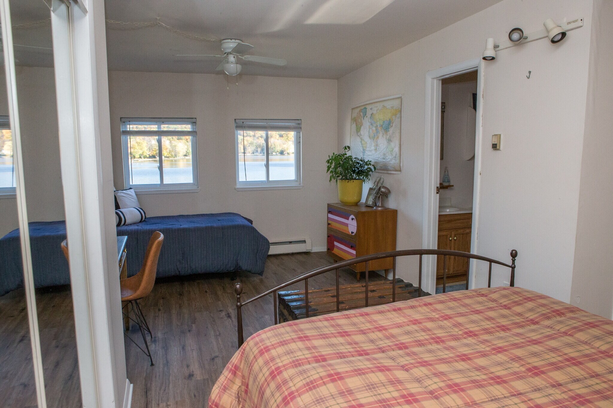 Building Photo - 636 Jersey Ave