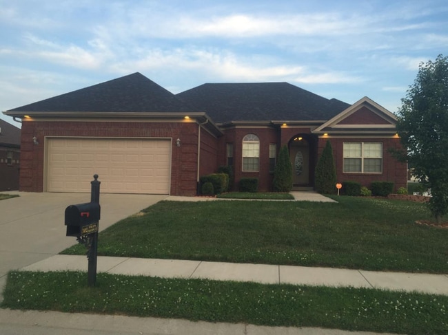 Building Photo - 302 Willow Crossing Ct