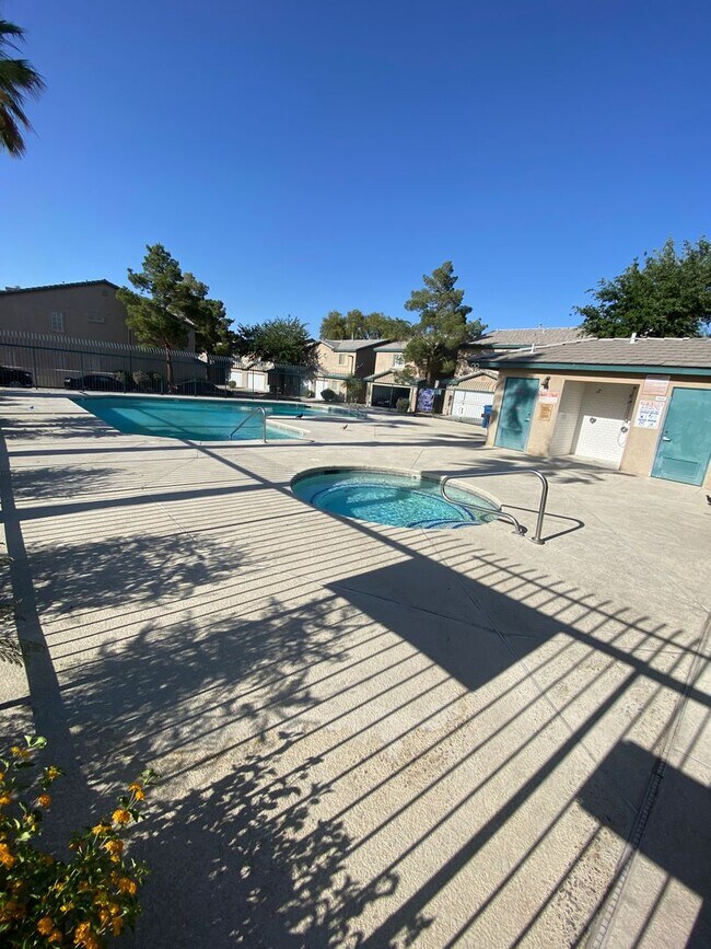 Building Photo - AMERICANA Property Mgmt - Gated 2beds -2baths Townhouse in Spring Valley