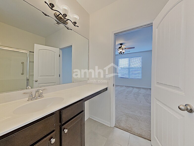 Building Photo - 1261 Riverbirch Way