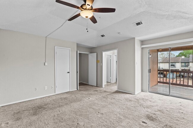 Building Photo - 7823 Bateman Ln