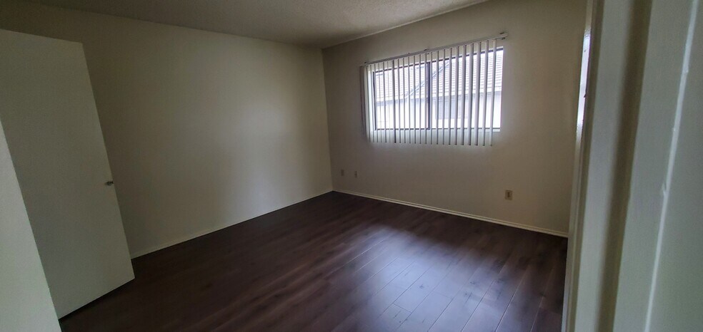 Building Photo - 713 N Corvette Dr