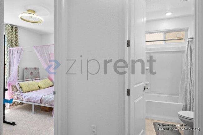 Building Photo - 15833 Beckford Ct