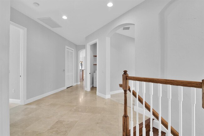 Building Photo - 7535 Old Thyme Ct